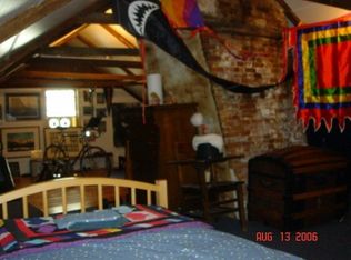 15 Arnold St, Providence, RI 02906