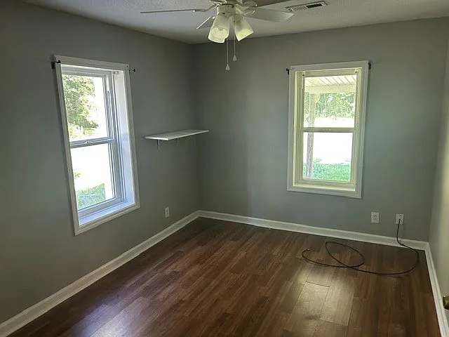 1215 Durham Rd — Photo 7