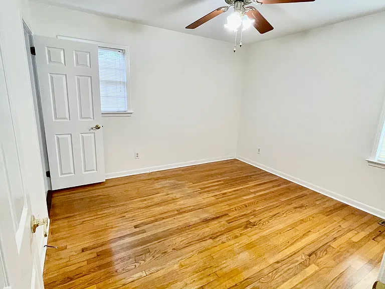 2401 Patterson St — Photo 7