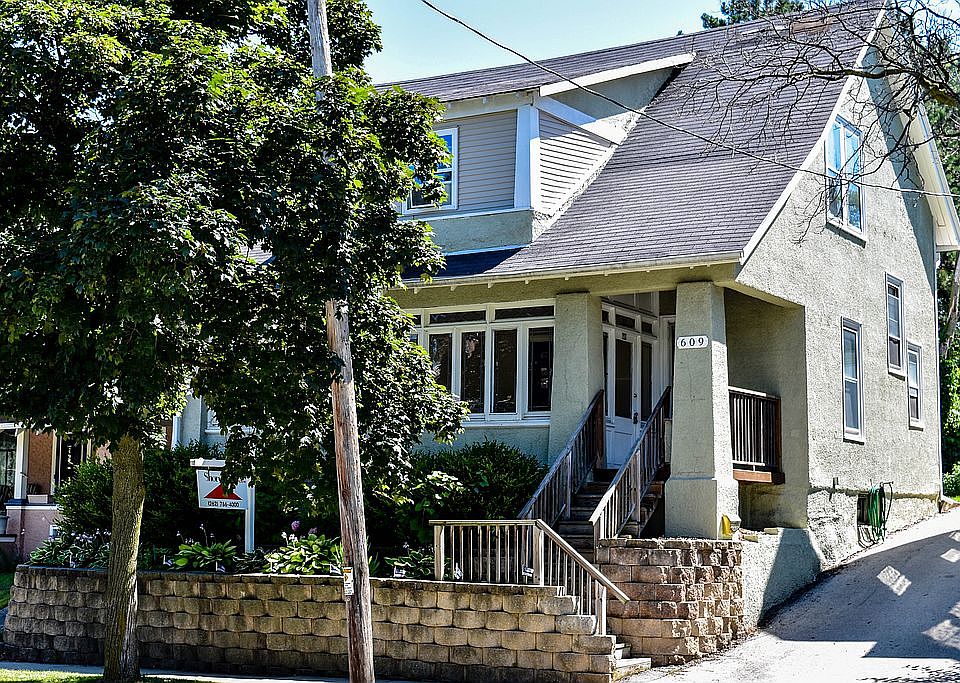 1st image of 609 N West Ave
