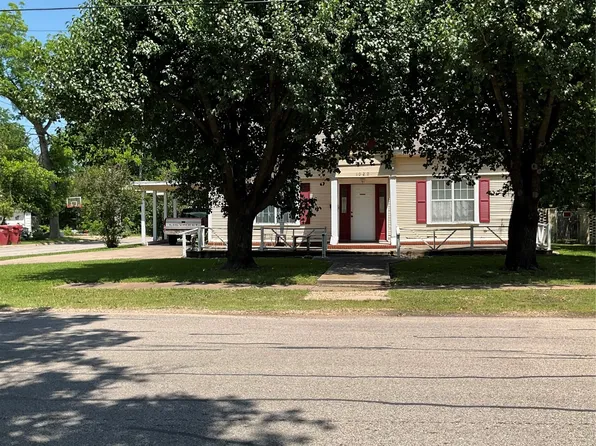1020 Park Ave, Bonham, TX 75418