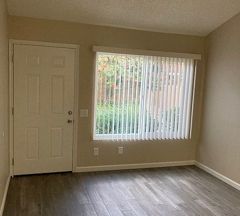 4th image of 1266 Vista Serena Ave