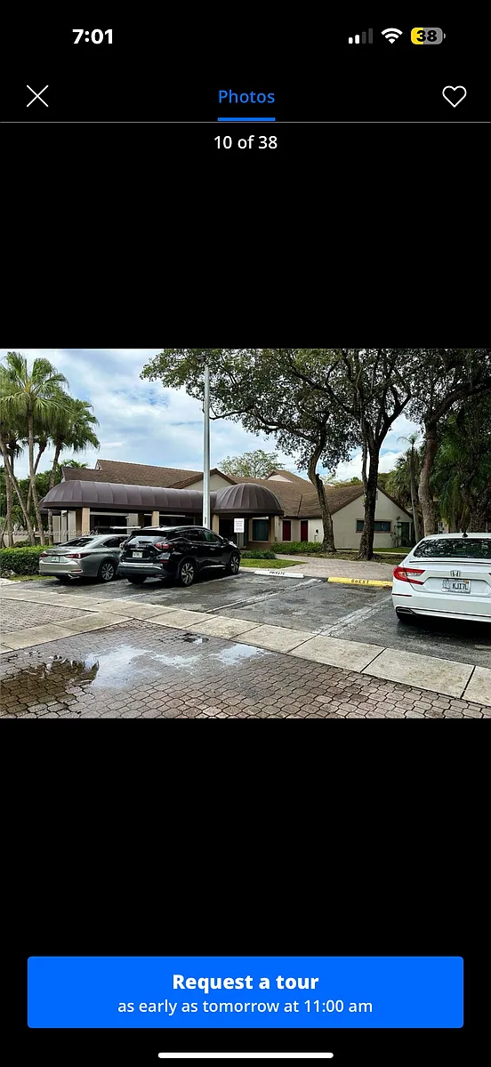 Building Photo - 9225 SW 141st Pl #9225