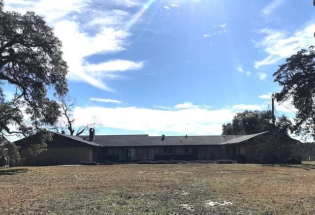 1st image of 475 Eissman Rd