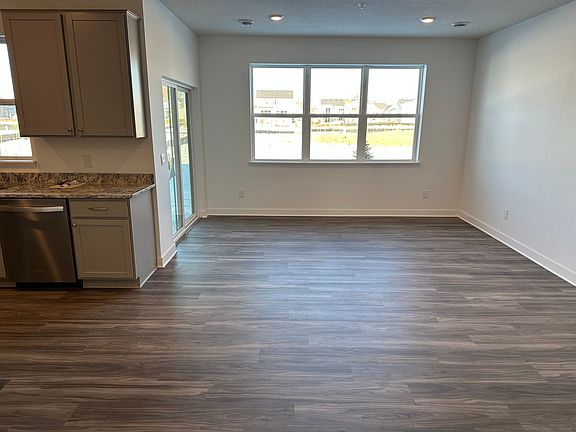 Dining with Patio