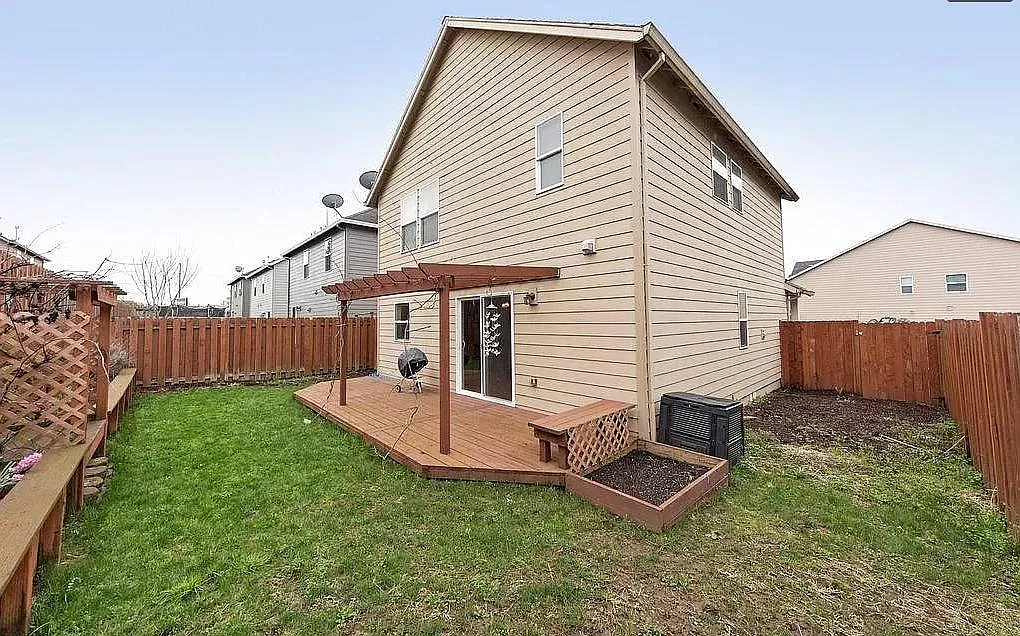 N Birch St, Canby — Photo 3