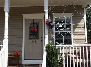 715 Waterbrook Ln, Greer, SC 29651