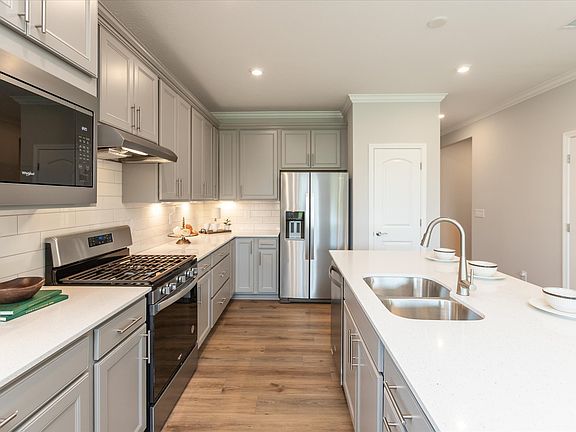 5th image of 2863 Old Rosebud Ln