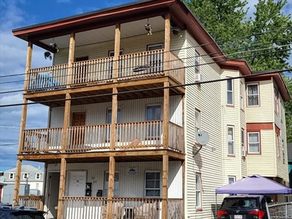 82-84 Willie St, Lowell, MA 01854