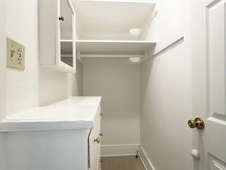 1360 Euclid Ave — Photo 6