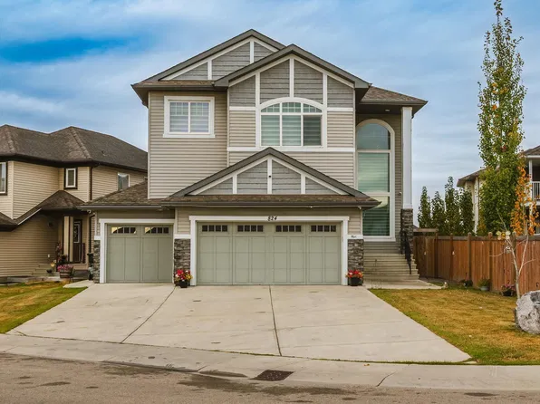 824 34th Ave NW, Edmonton, AB T6T 1A4