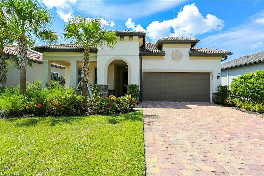 3 bed, 2.0 bath, 2050 sqft, $14,000 — Photo 1