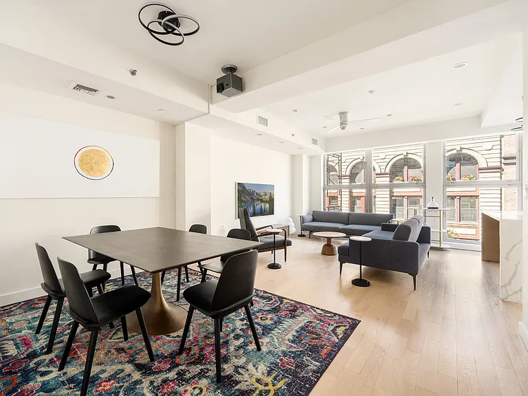136 W 17th St #5 — Photo 4