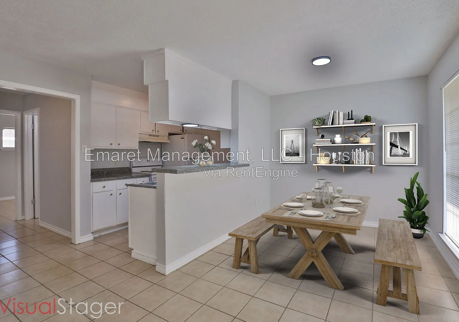 Ocean Breeze Apartments — Photo 2