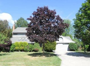 37860 Thames Dr, Farmington Hills, MI 48331