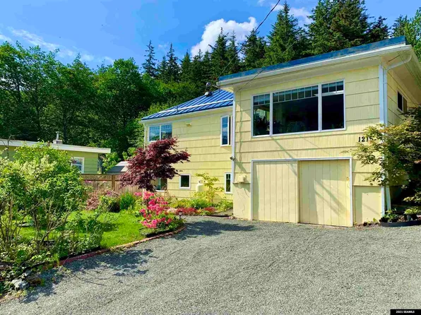 1213 5th St, Douglas, AK 99824