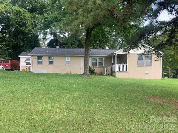 3800 Plainview Rd, Charlotte, NC 28208