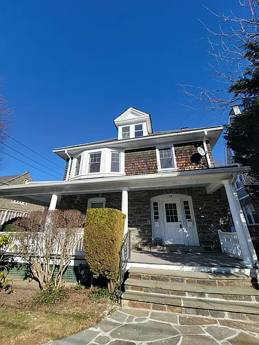113 Grayling Ave #2 Photo 1