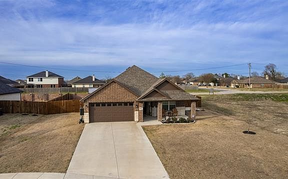 2nd image of 1002 Cheryl Dr