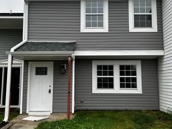 3692 Sylvan Ln, Virginia Beach, VA 23453