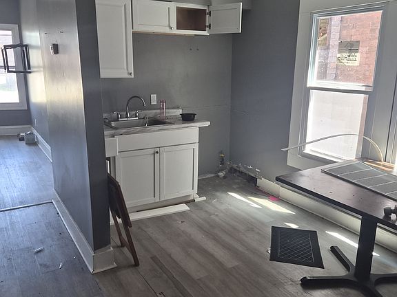 2nd image of 4434 Warner Rd #6