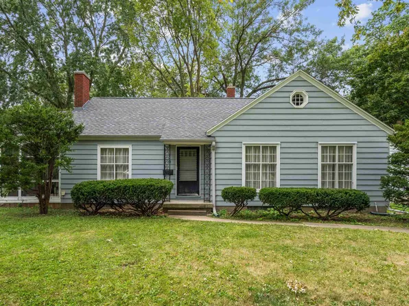 222 Midlothian Blvd, Waterloo, IA 50701