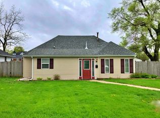 324 Park St, Manteno, IL 60950