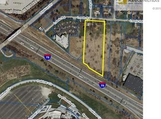 8809 Leeds Rd, Kansas City, MO 64129