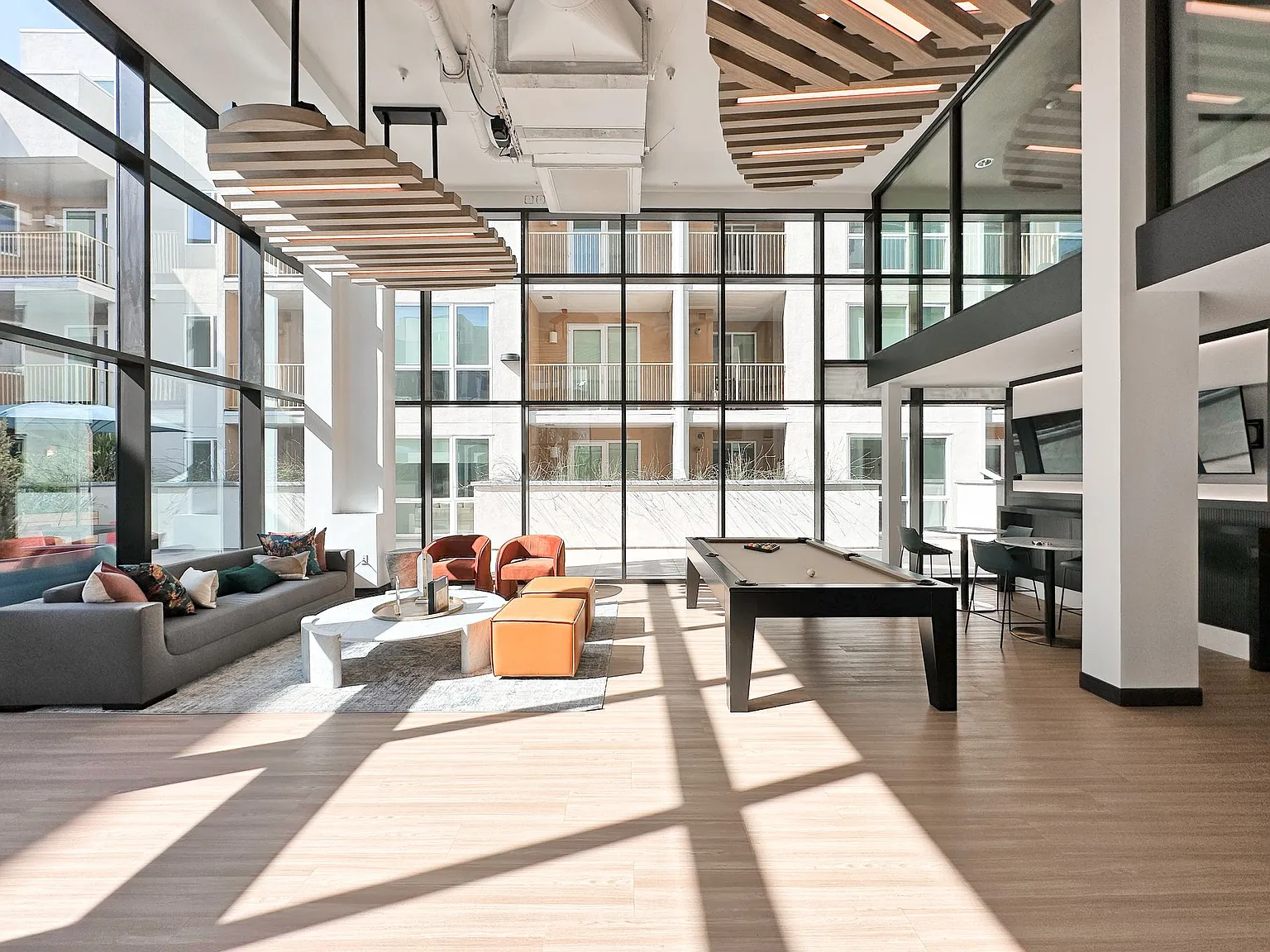 Begonia Place Luxury Apartments — Photo 4