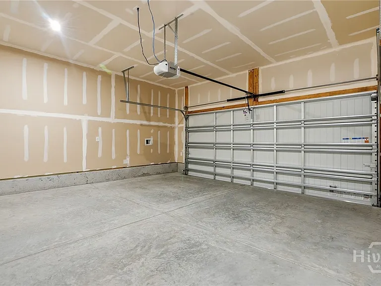 217 Crosstown Ave — Photo 27