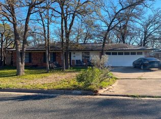 7705 Sherman Ct, College Station, TX 77845