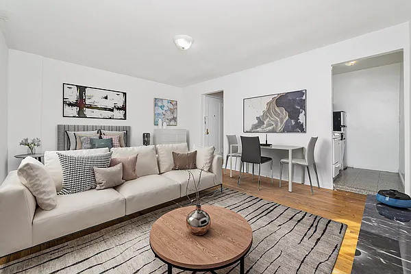 Rented by REAL New York | media 8