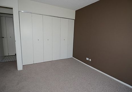 3rd image of 1122 N La Salle Dr #0