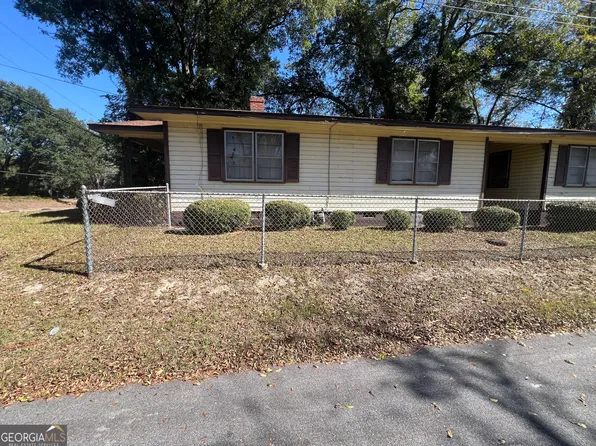 813 W Franklin St, Sylvester, GA 31791