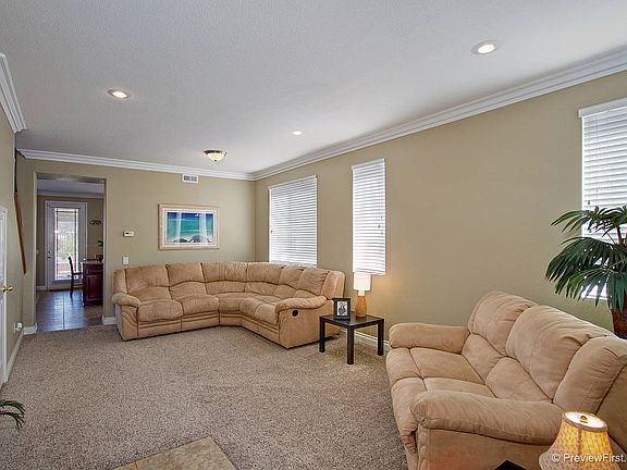 2nd image of 39887 Hillsboro Cir