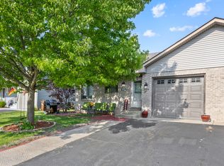 1604 Poplar Ln, Woodstock, IL 60098