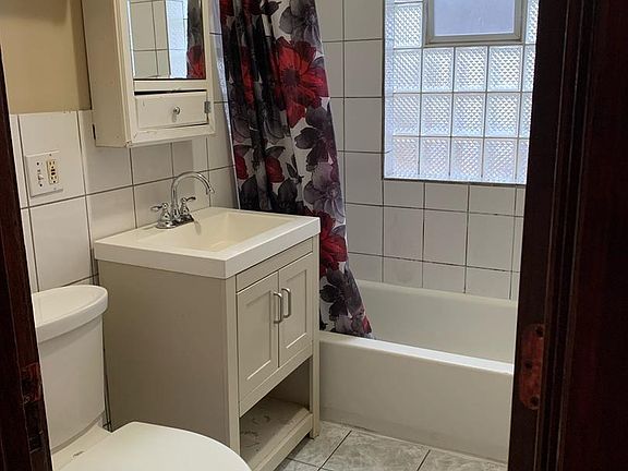 4th image of 7229 S California Ave #2