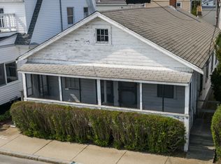 10 Church St, Hampton, NH 03842