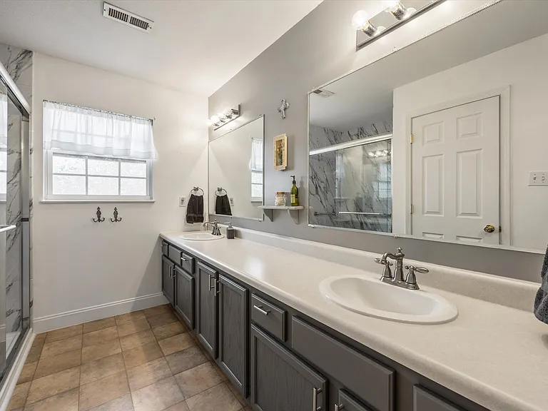 1110 Mercer Dr — Photo 20