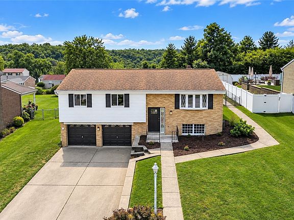3rd image of 3027 Pitchfork Dr