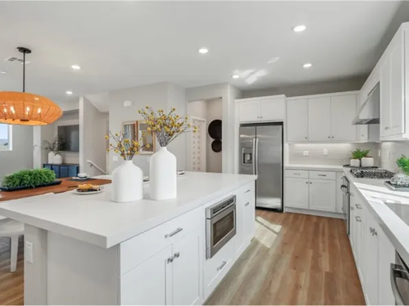 26676 Blue Hills Loop, Valencia, CA 91381