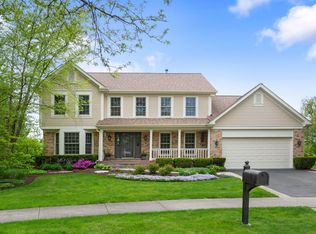 271 Saddle Back Rd, Vernon Hills, IL 60061