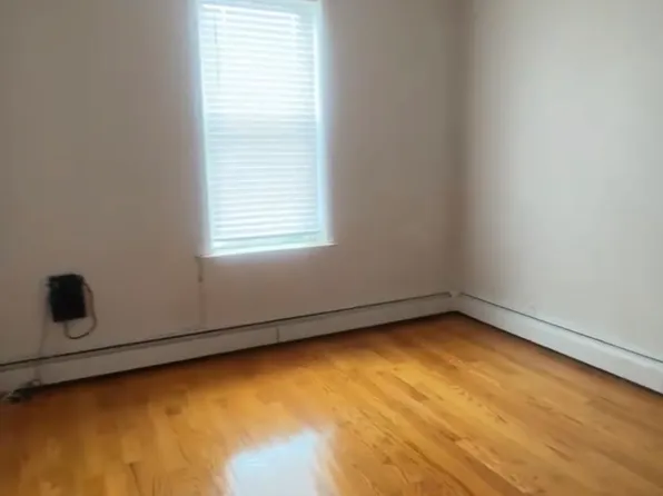 (undisclosed Address), Brooklyn, NY 11204