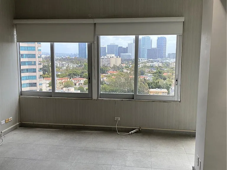 10501 Wilshire Blvd #1409 — Photo 13