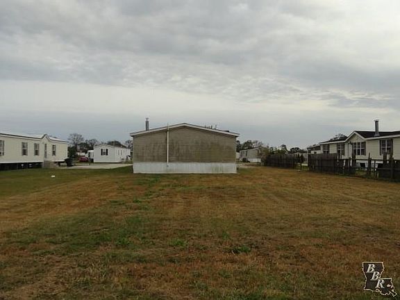 5th image of 153 Silver Creek Dr