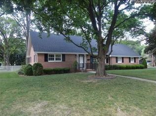 843 E 4th St, Dover, OH 44622