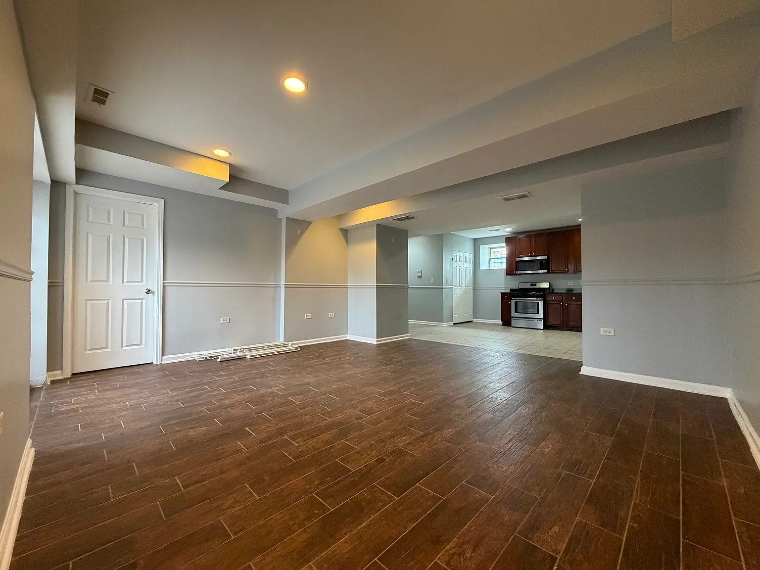 3 bed, 1300 sqft, $2,000 — Photo 4