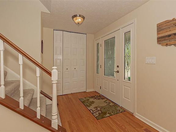 2nd image of 1008 Smokerise Dr