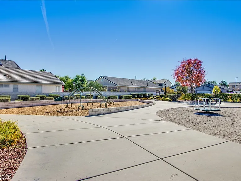 8836 Iron Hitch Ave — Photo 17