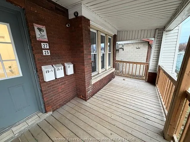 3 bed, $1,700 — Photo 2